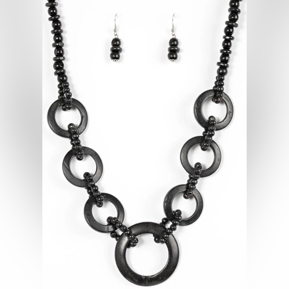 paparazzi Jewelry - PAPARAZZI ENDLESS SUMMER BLACK NECKLACE